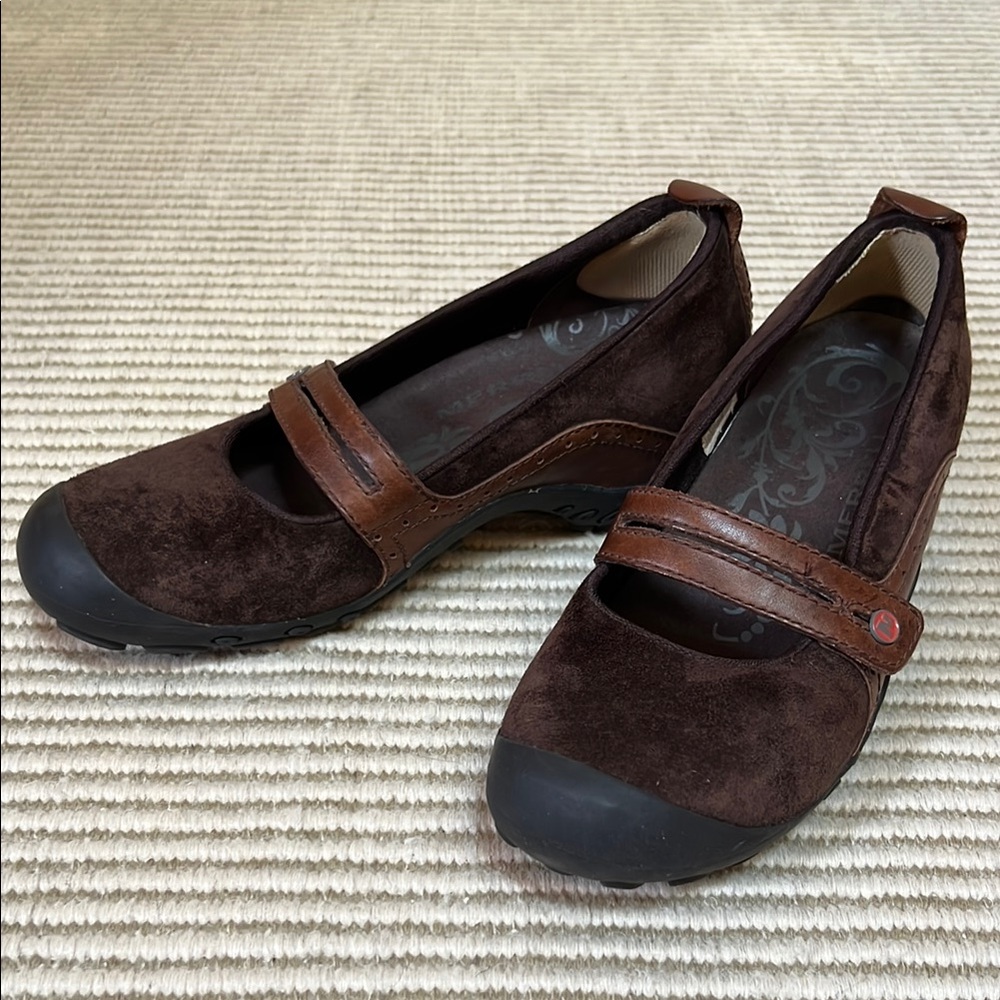 Merrell Dark Brown women’s 7 Suede Mary Jane Flats